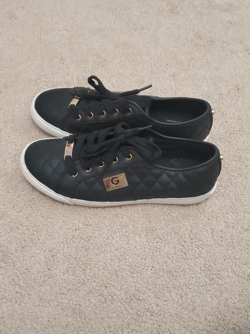 Guess Sneakers Size 8 1/2M - Picture 6 of 12